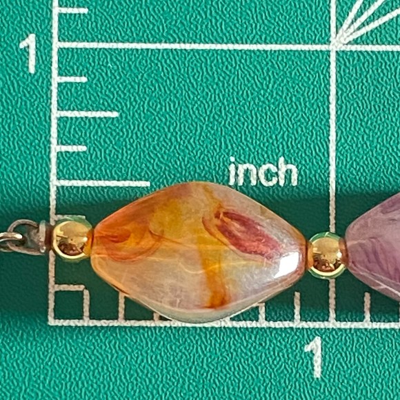 Colorful Necklace Agate Diamond Shape And Tiny Gold Tone Round Beads - Picture 8 of 8